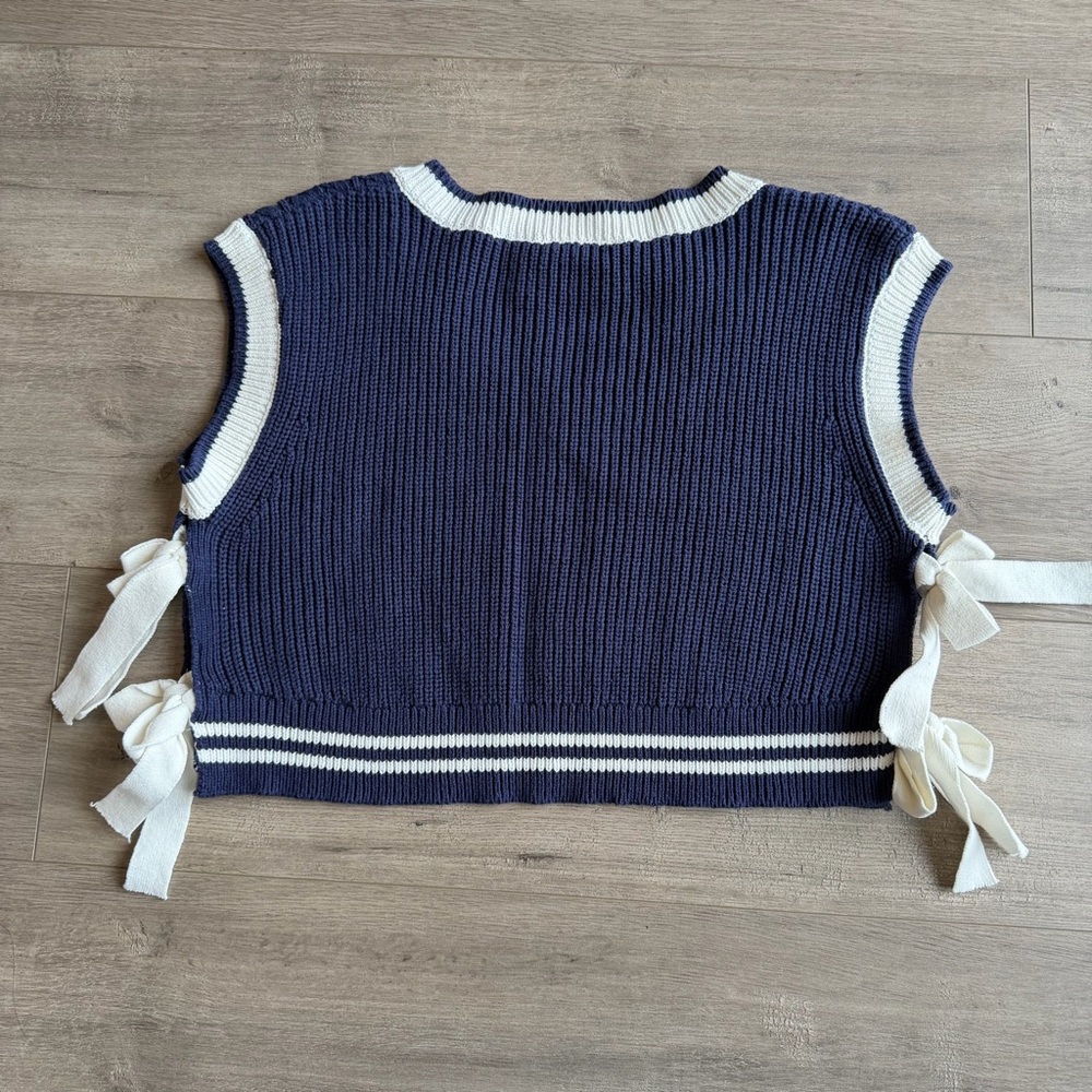 Day + Moon Side Tie Cropped Sweater Vest (Navy/Off White) - size medium - Picture 7 of 7